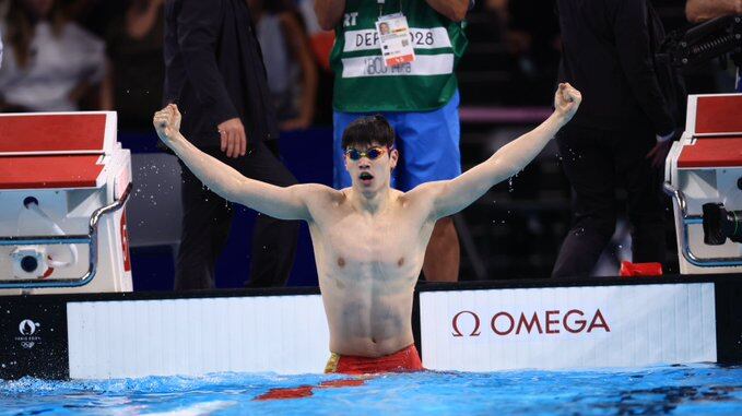 Nuoto, Pan Zhanle fa la storia nei 100 stile libero. Deludono Quadarella e Ceccon