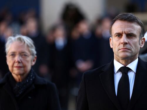 Francia, si dimette il Primo ministro. Verso un nuovo governo: cosa succede