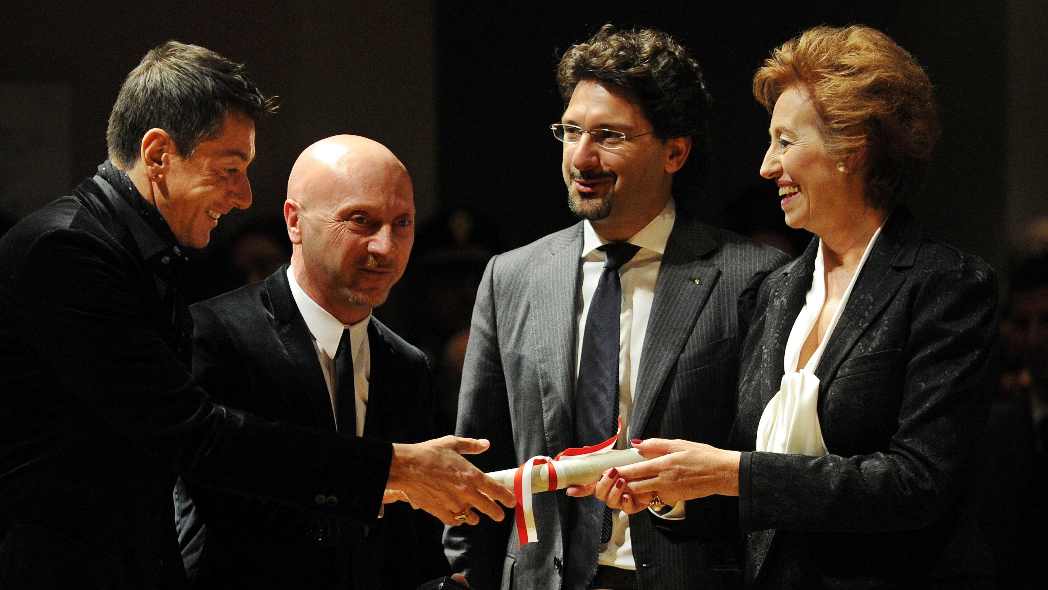 Gabbana: «Comune vergognati» Hanno detto