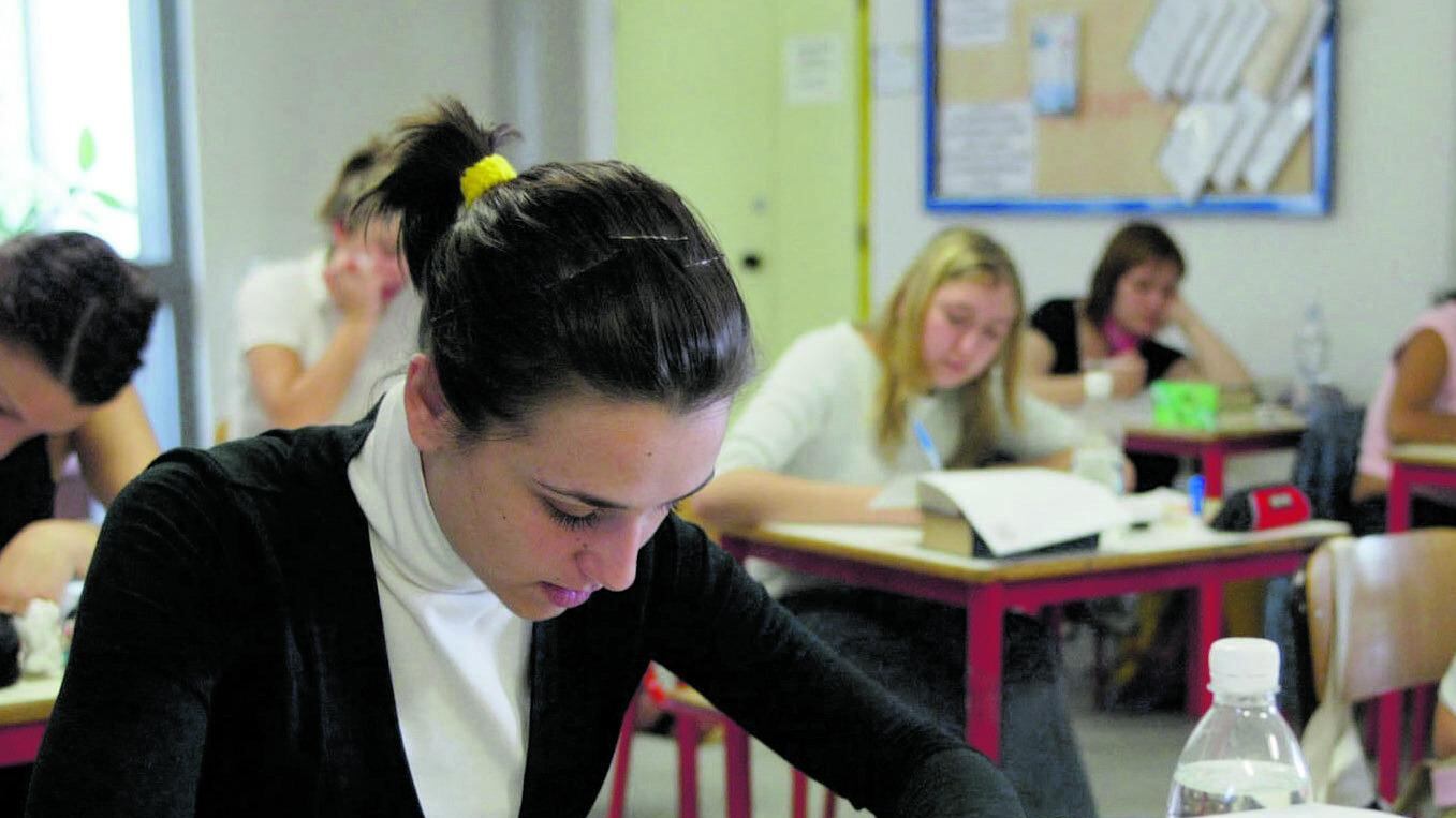 Ai licei meno della metà degli studenti lombardi