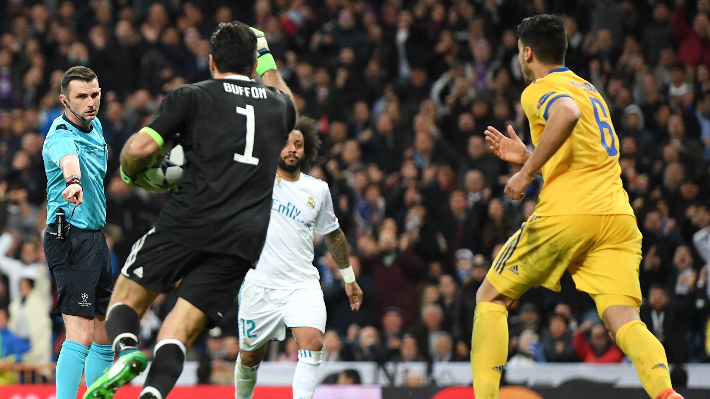 Dea, c'è l'arbitro che per Buffon ha un bidone al posto del cuore