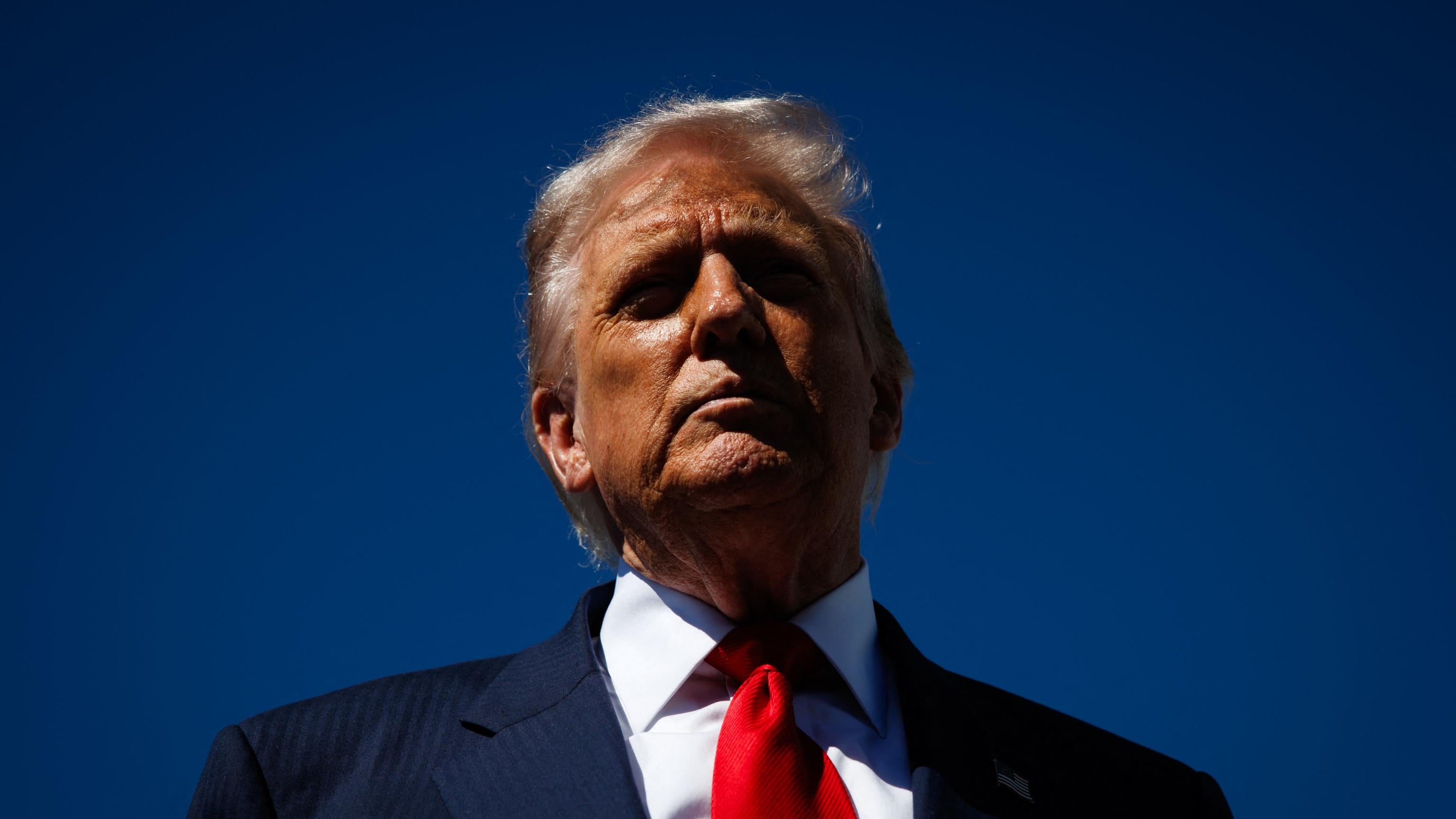 Trump frena e annuncia la tregua nel Golfo: accordo tra Stati Uniti e Iran tra diplomazia e tensioni