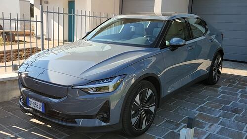 Polestar 2 (MY24): guarda tutte le foto 1