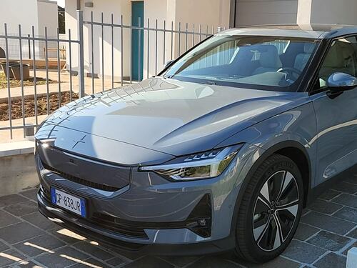 Polestar 2 (MY24): guarda tutte le foto