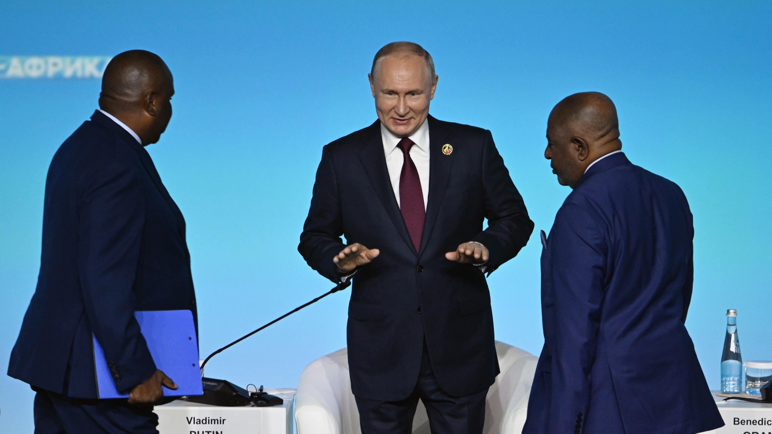 Putin vuole la sua Africa. "Vi regalo il grano russo". E spunta anche Prigozhin