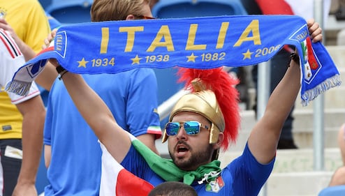 Tifosi (vip e non) sugli spalti  4