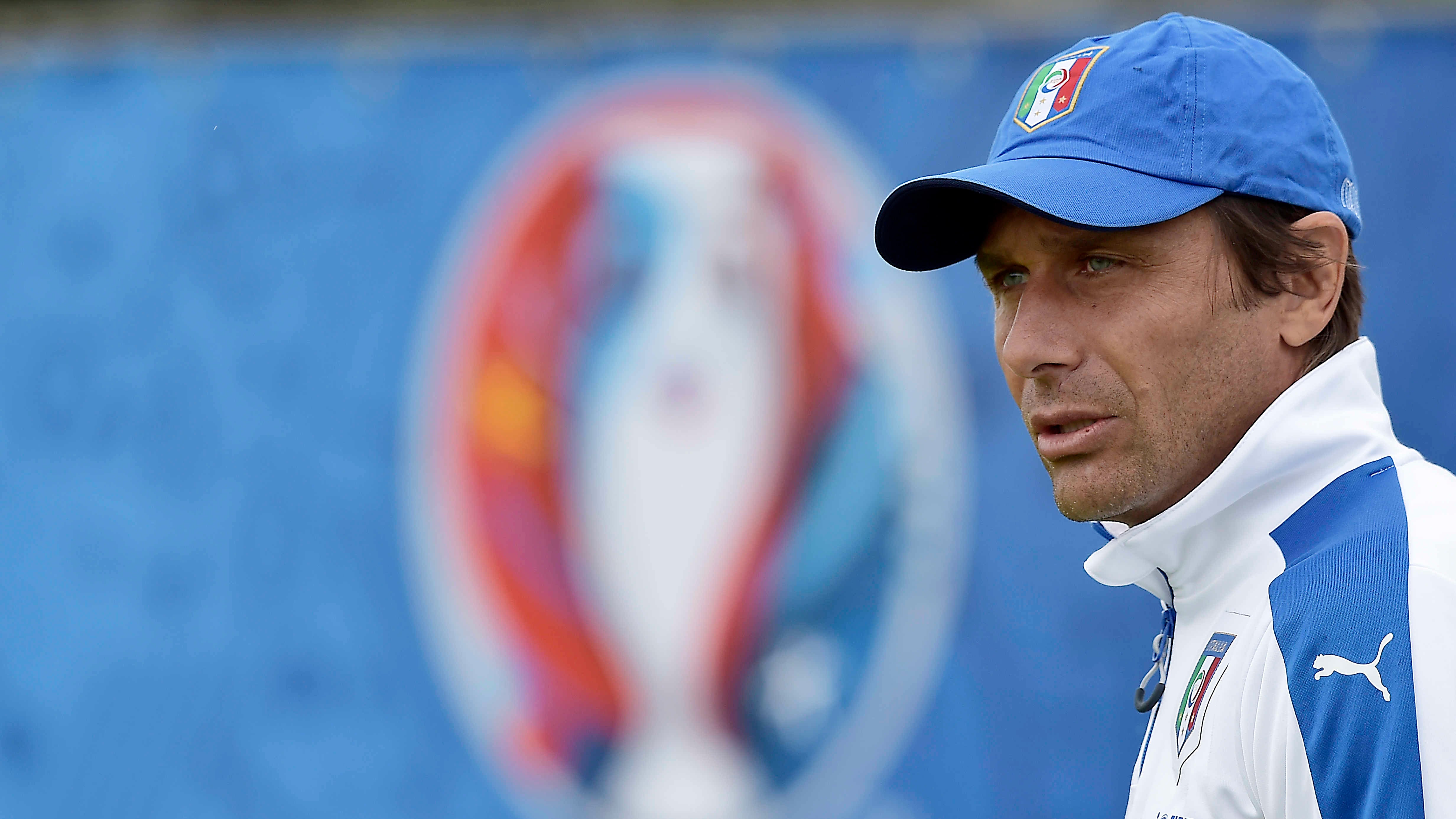L'atto d'accusa di Conte: "Nessuno al mio fianco"