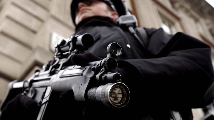 Giornalista di Sky arrestato perché omonimo di un membro di Al-Qaeda