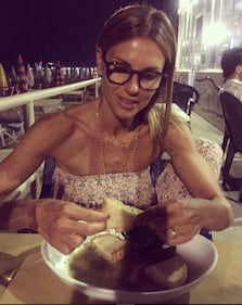 Martina Colombari, esplosiva in ascensore 5
