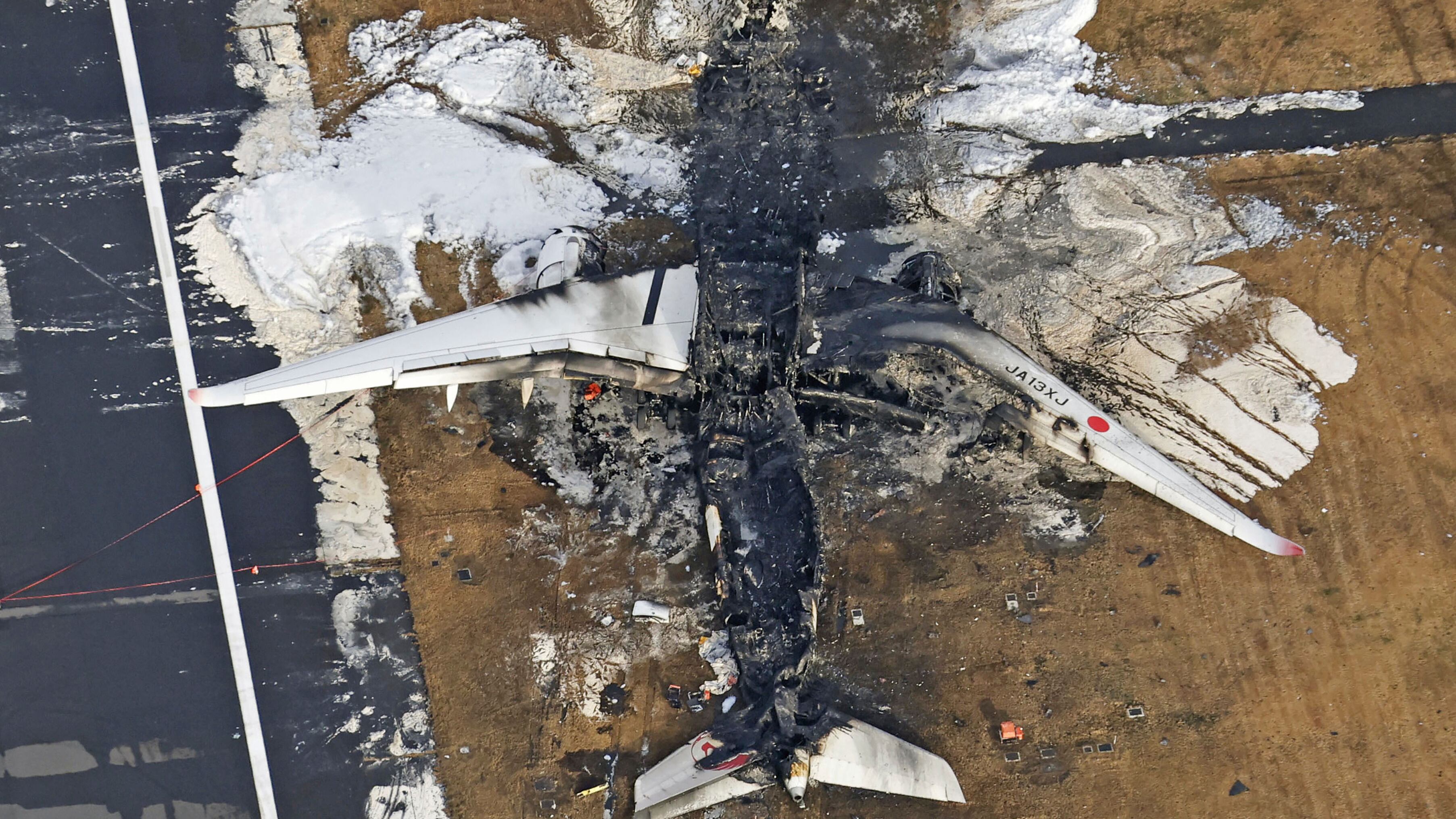 "Nessun permesso per accedere in pista": l’errore dell’aereo della Guardia costiera giapponese