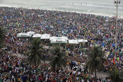 Copacabana, 3milioni per Papa Francesco 6