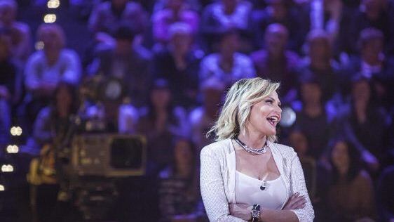 Simona Ventura sostiene Maria De Filippi: "Morgan? È andato oltre"