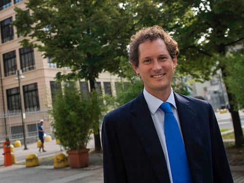 Stellantis, la narrazione di Elkann: "Il 2024 un anno ricco di successi"
