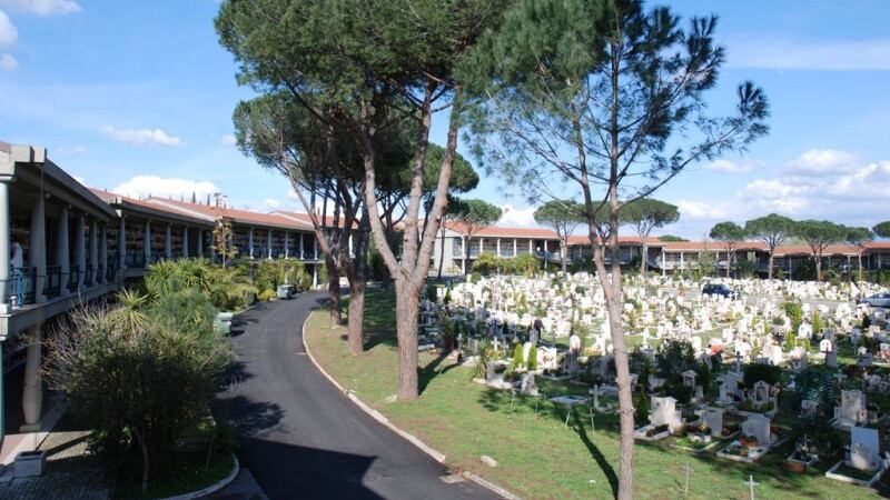 Degrado cimiteri Roma, la svolta: stop gestione Ama, si pensa a nuova società