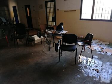 Modena e Bologna, le carceri devastate e le minacce sui muri 19