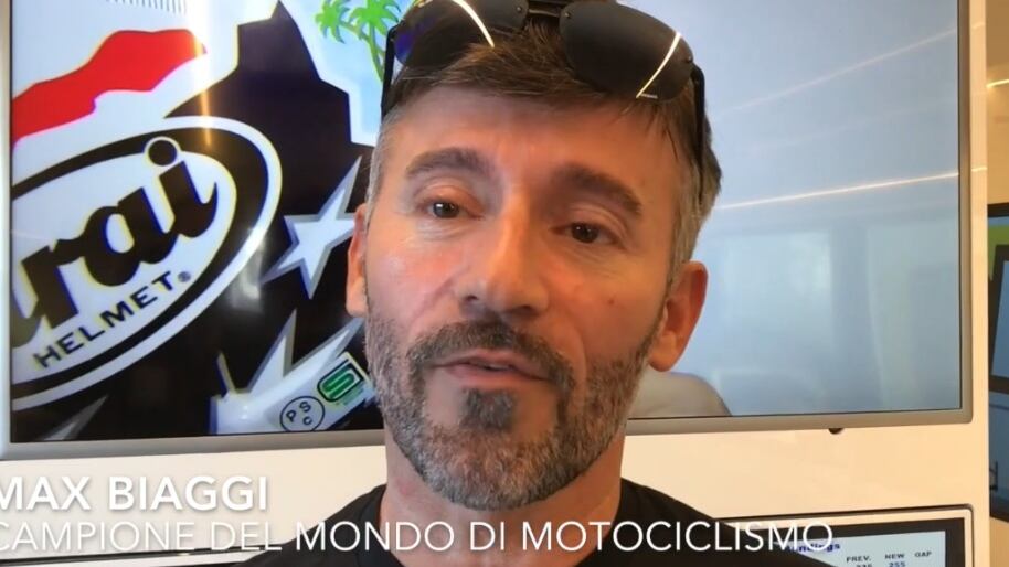 Max Biaggi ricorda l'amico Frizzi: "Provarono a beccarlo con amante"