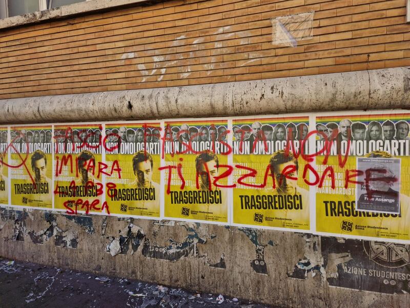 Minacce di morte e slogan cupi: odio "rosso" contro gli studenti di destra 4