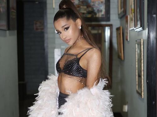 Starbucks mette in vendita due nuovi macchiati ideati da Ariana Grande