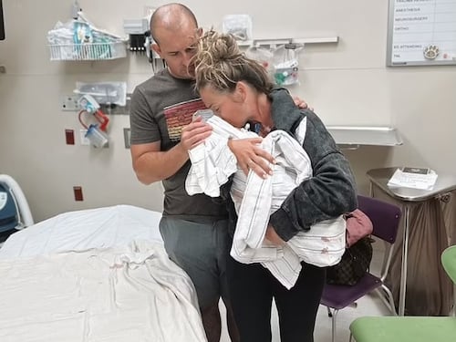 Gita sul lago con 49°, la neonata muore di caldo. Tragedia negli Usa