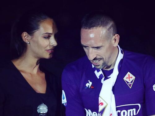 Fiorentina, ecco chi è Alessia Enriquez. L'interprete che ha rubato la scena a Ribery