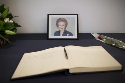 Il saluto a Margaret Thatcher 5