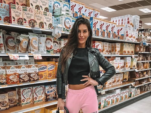Ludovica Valli, pesanti insulti su Instagram: l’ex tronista risponde a tono