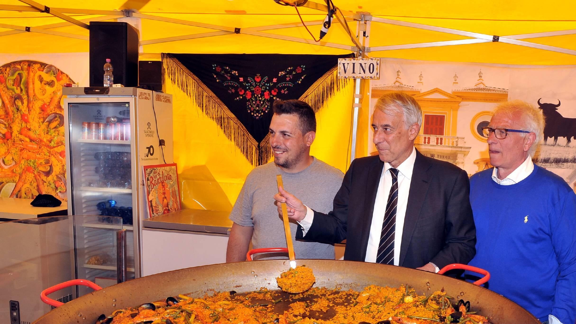 Affitto scontato al ristorante e scontrino di favore ai politici