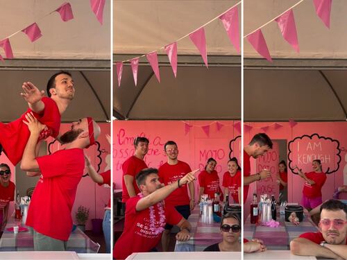 Sulla festa dell’Unità sventola bandiera rosa: così il Pd si è ridotto a usare Barbie
