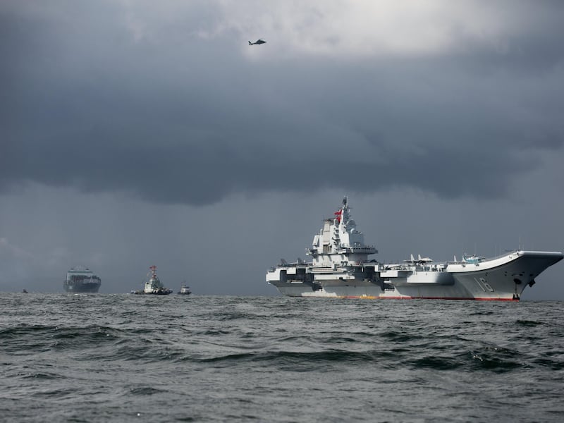 Navi Usa, scontri e razzi: alta tensione nelle acque dell’Indo-Pacifico