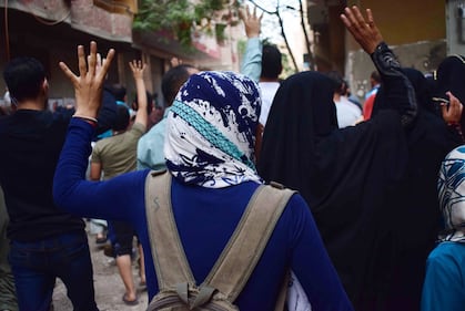 Manifestanti pro-Morsi in corteo a Giza 4