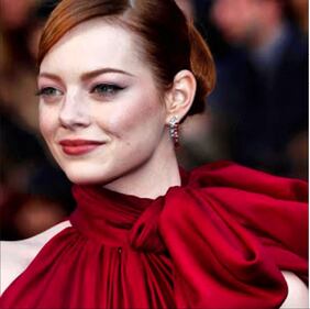 Emma Stone protagonista a Cannes, le foto sexy 14
