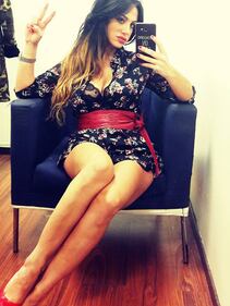 Marika Fruscio hot con la scollatura a cuore 17