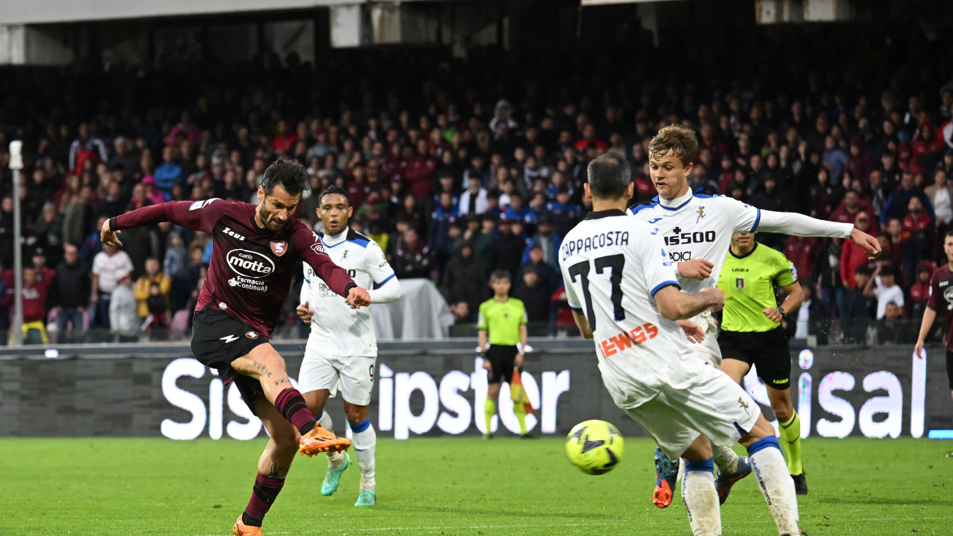 Candreva piega l'Atalanta: la Salernitana vince 1-0 all'Arechi