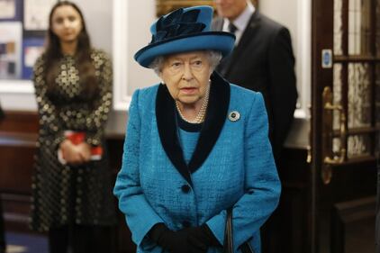 La Regina Elisabetta II e il Principe Carlo: le foto di madre e figlio 6