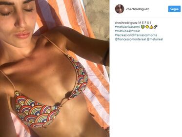 Cecilia Rodriguez, lato b hot al mare 7