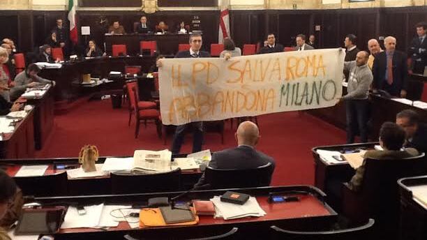 Bagarre in consiglio comunale, il centrodestra chiama il 112