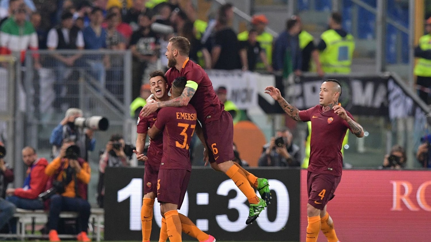 Roma, un tris con vista sull'Europa