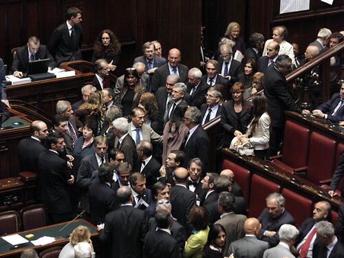 Esame sui conti dei partiti? Niente controlli esterni