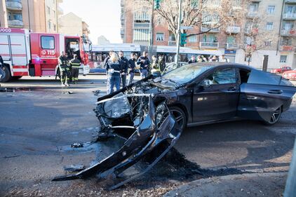 Incidente tra tre "primavera" della Juventus e auto polizia 3