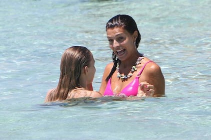 Cristina Chiabotto hot in bikini 13