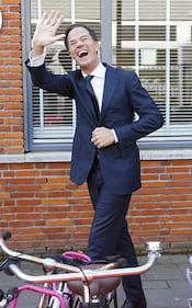 Il premier Rutte vota all'Aia 2