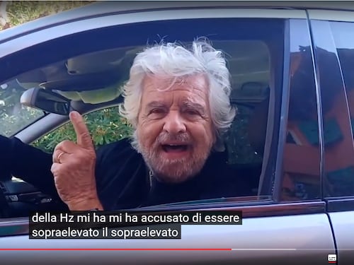 Grillo tumula il M5s ma rivuole il simbolo. "Non finisce qui"