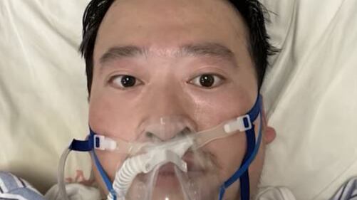 La Cina si scusa con Li Wenliang: punito per aver lanciato l'allarme virus