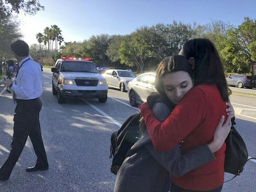 Il Senato della Florida ora arma gli insegnati