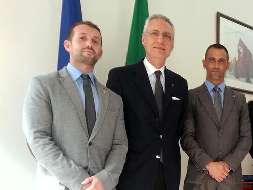 Marò, udienza rinviata. La Corte suprema: "Permesso non ancora scaduto"