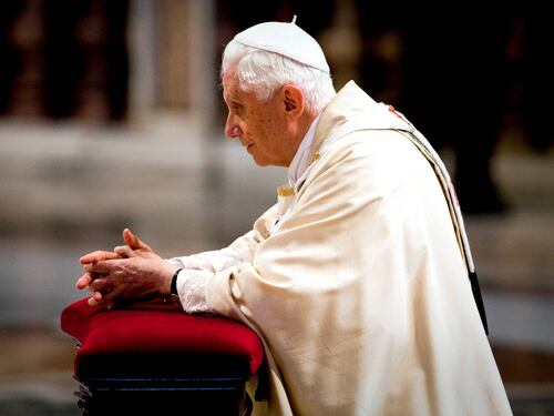 Quelle "teorie" sulle dimissioni: cosa sappiamo del gesto di Benedetto XVI