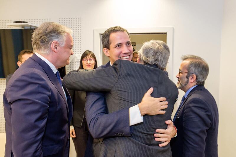Tajani e Guaidó a Bruxelles 1