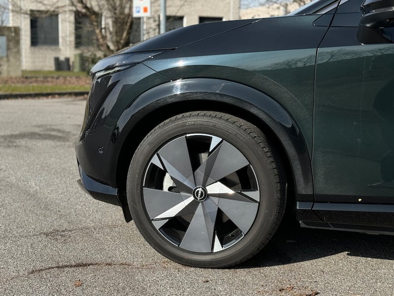 Nissan Ariya 4WD: guarda la gallery del crossover elettrico giapponese 6