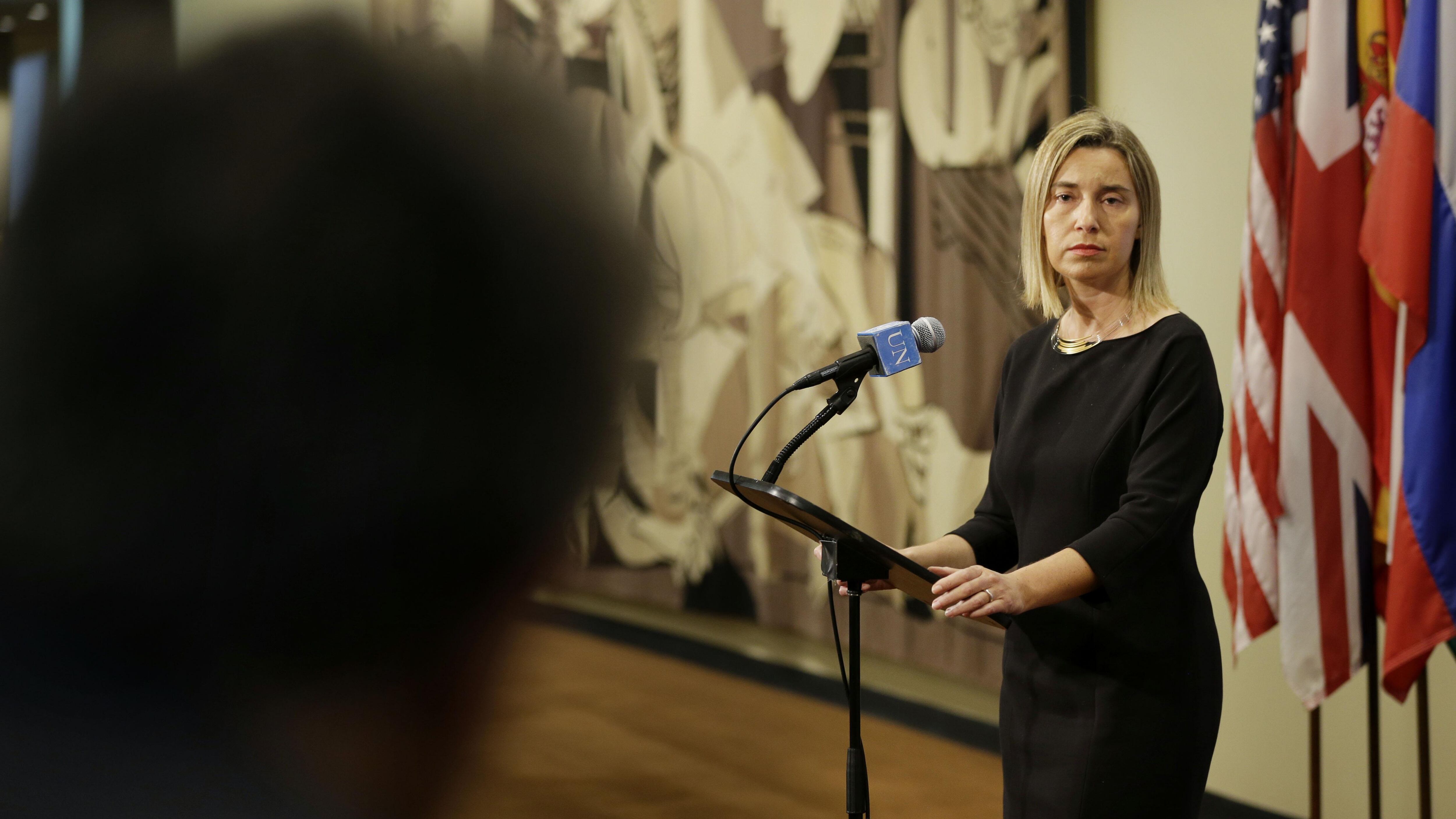 Mogherini finisce rottamata: non difende i nostri interessi