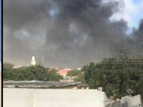 Somalia, un'autobomba fa almeno trenta morti a Mogadiscio